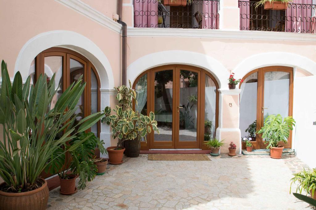 B&B Casa Licheri San Vito  Buitenkant foto